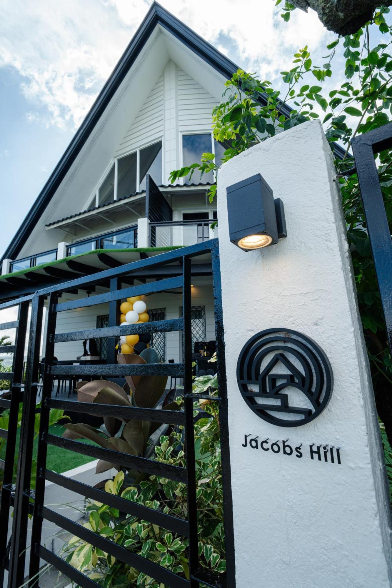 Jacobs Hill Tagaytay Bed & Breakfast Tagaytay City Exterior photo