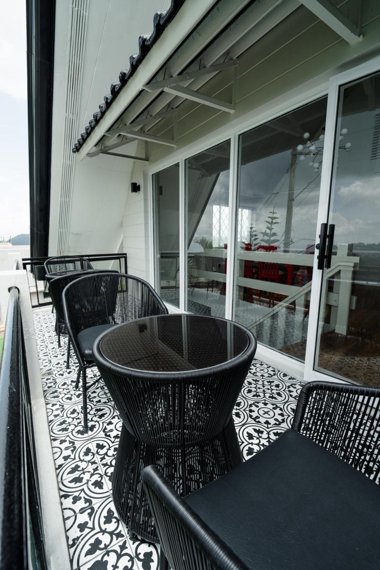 Jacobs Hill Tagaytay Bed & Breakfast Tagaytay City Exterior photo