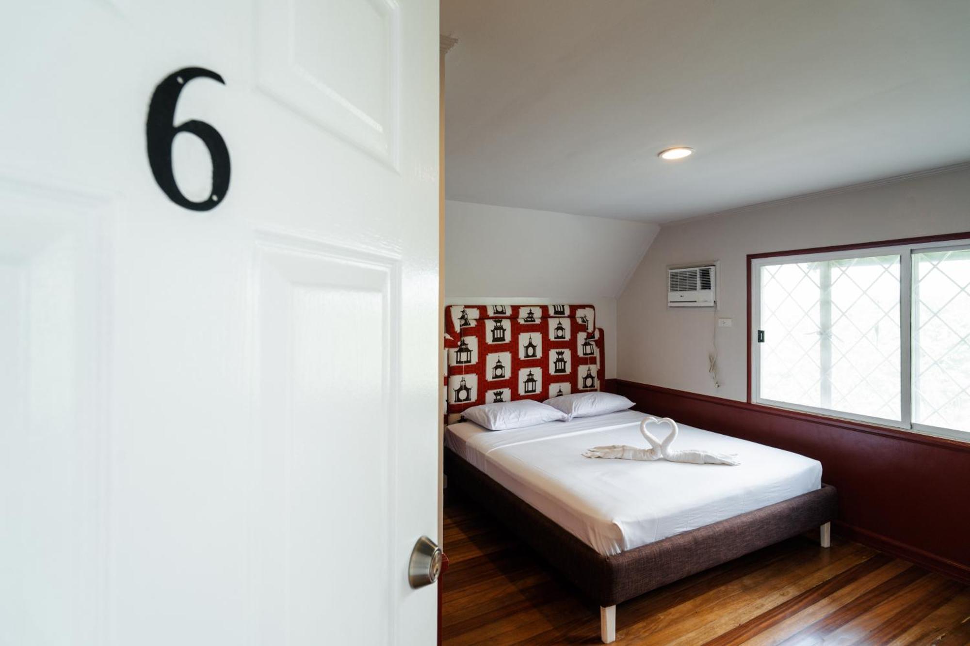 Jacobs Hill Tagaytay Bed & Breakfast Tagaytay City Exterior photo